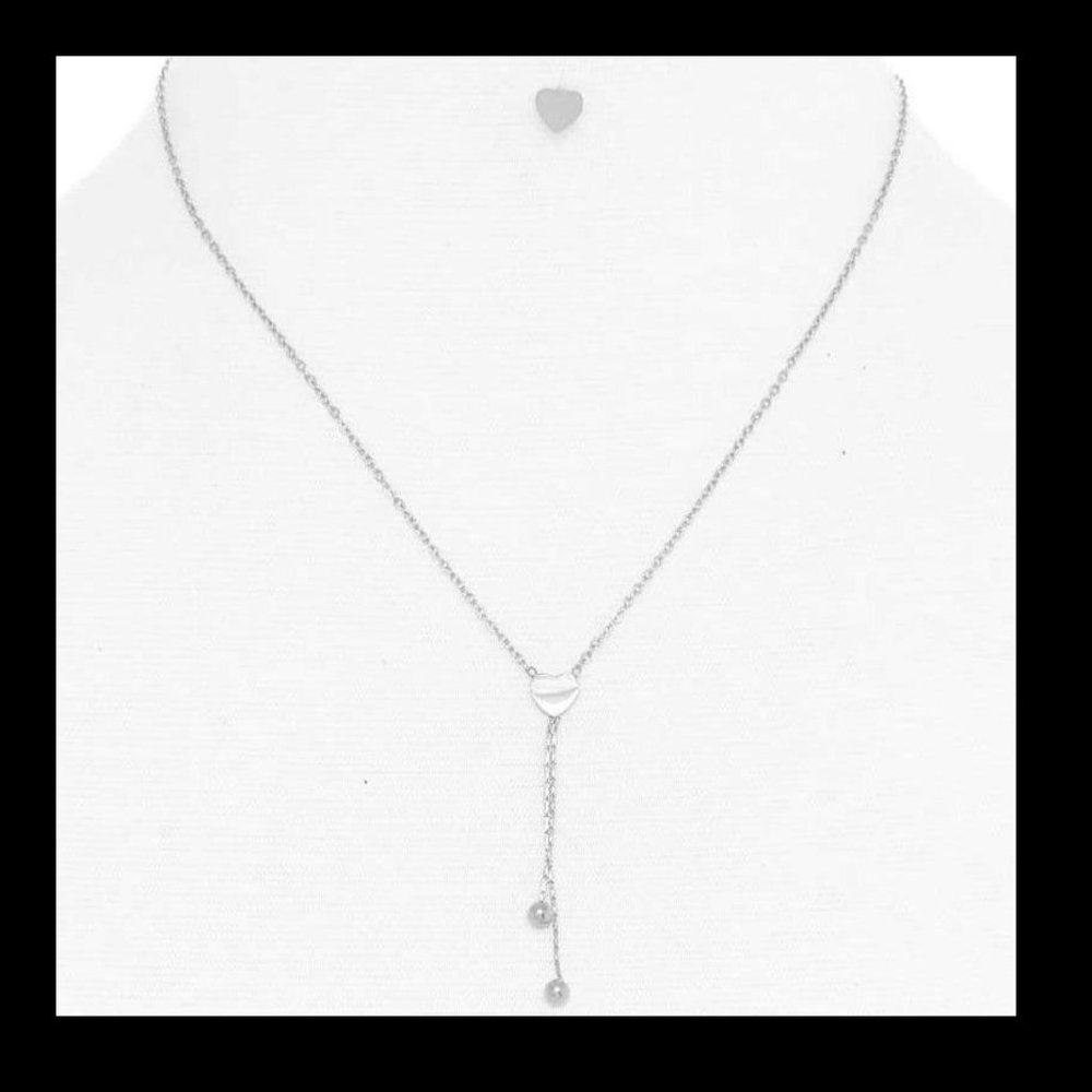 Adorable Necklace with Earrings!